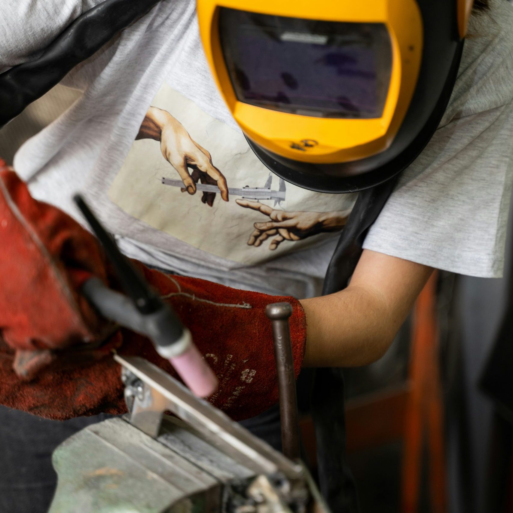 engineer-style-xgXrwcbKgLA-unsplash